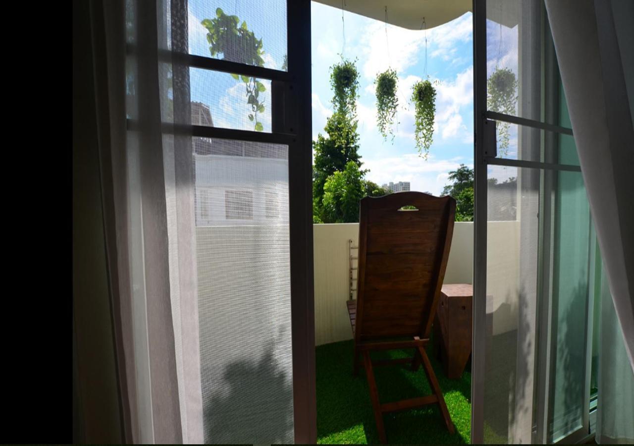 Ayi Home Bangkok Exterior photo