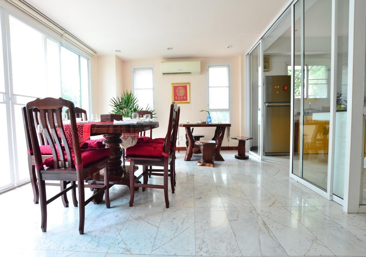 Ayi Home Bangkok Exterior photo